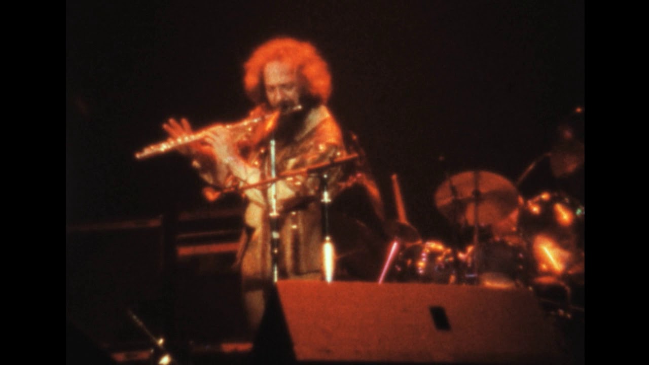 Jethro Tull live Spring 1980 - 07 Something's On The Move European Tour