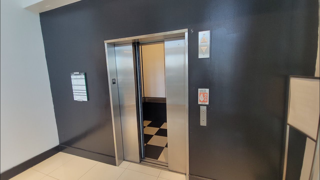Interesting Changes: Schindler Hydraulic Elevator @ Bloomingdales, Roosevelt Field, Garden City, NY