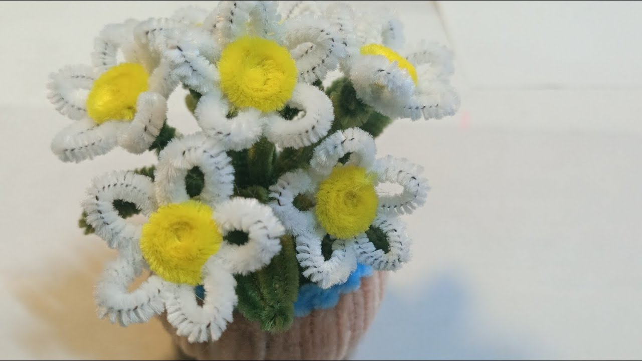 DIY How To Make Pipe Cleaner Flowers
