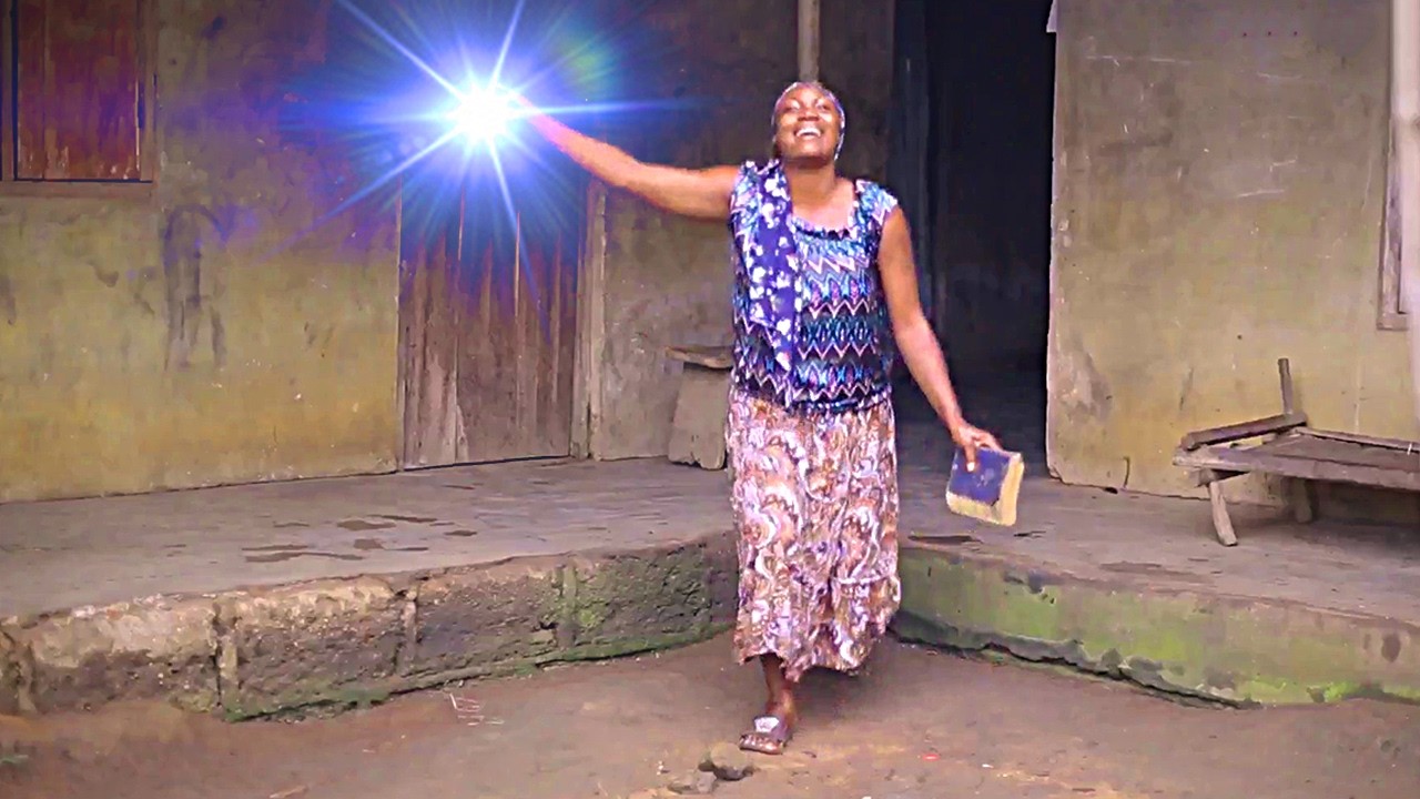 Be The First To Watch This Movie Of A Powerful Prayerful Daughter Of God That Prays -Nigerian Movie