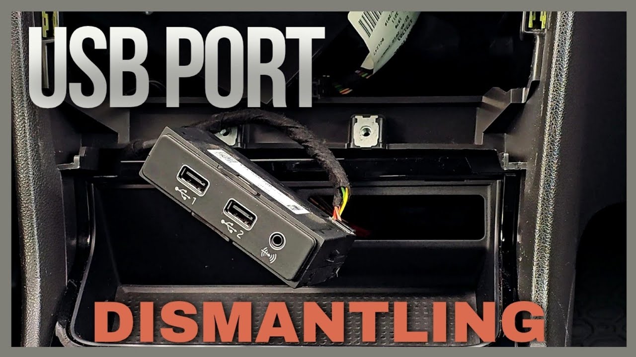 How to remove the center tunnel and USB port in a Seat Leon 5F - step-by-step guide