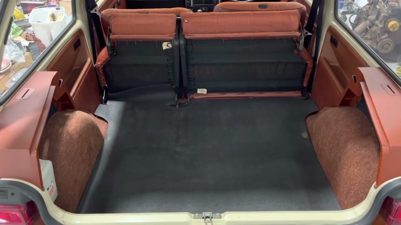1981 Austin Mini Metro - Folding Rear Seats