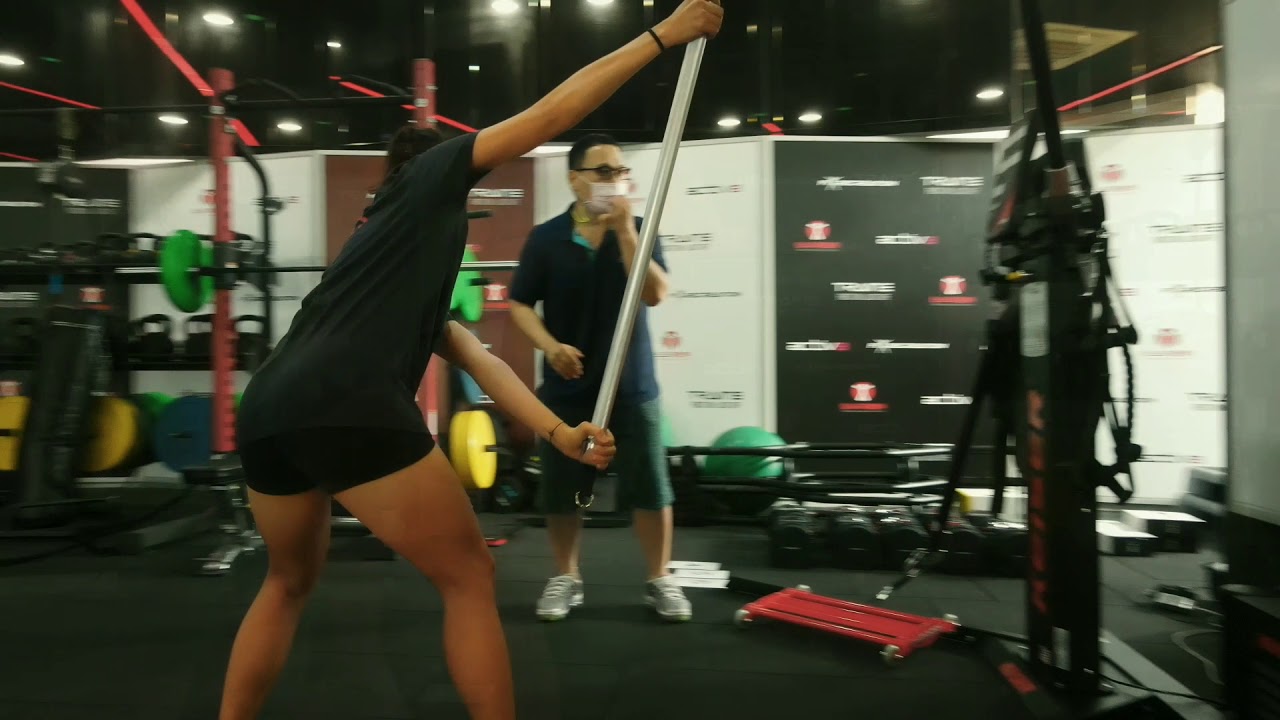 TRAINE GOLF Athlete Genevieve Ling I-Rynn - Professional Golfer