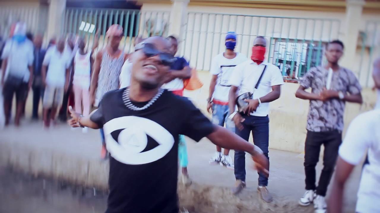 SUBURBIO B&uacute;ssula  Directed by Fanizzy Pro and ND Pro