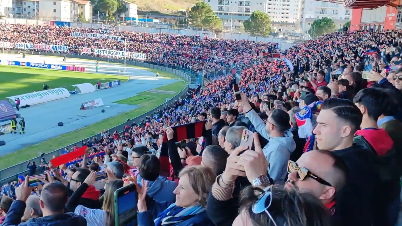 Cosenza - Catanzaro coreografia dei 20.000