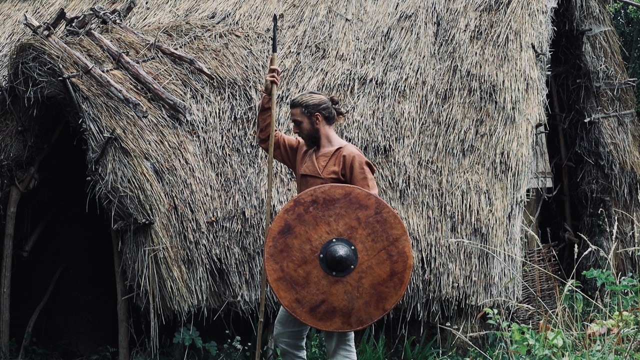 Making an Anglo-Saxon Shield with Historical Techniques - Part IV | Early Medieval Woodworking