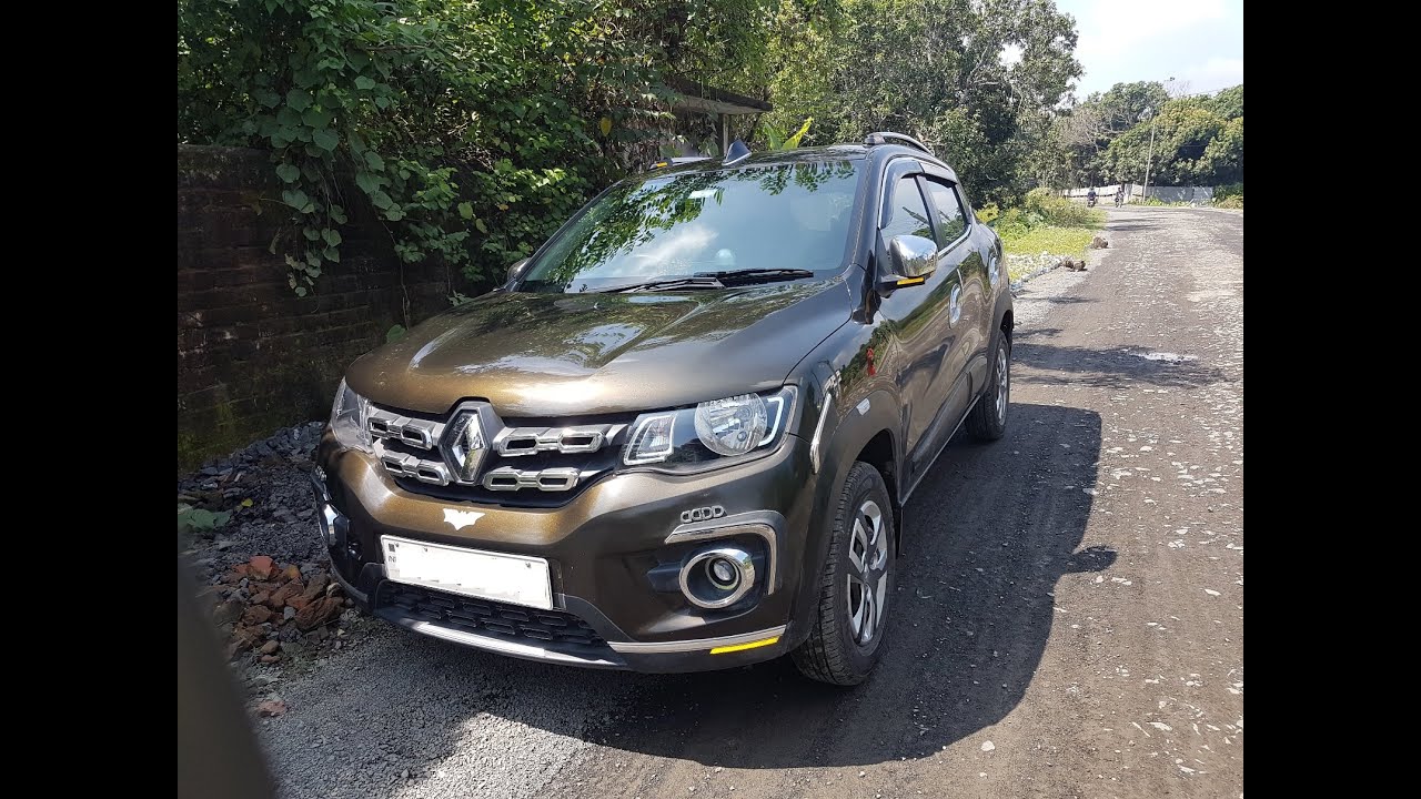 Shark Fin Antenna on Renault Kwid
