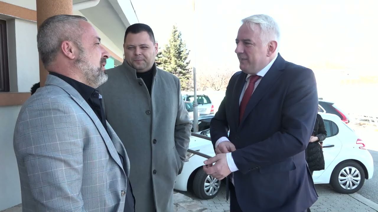 Kovačević i Vučurović obišli Dnevni centar