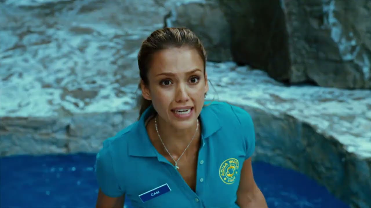 Good Luck Chuck - Jessica Alba VS Penguin