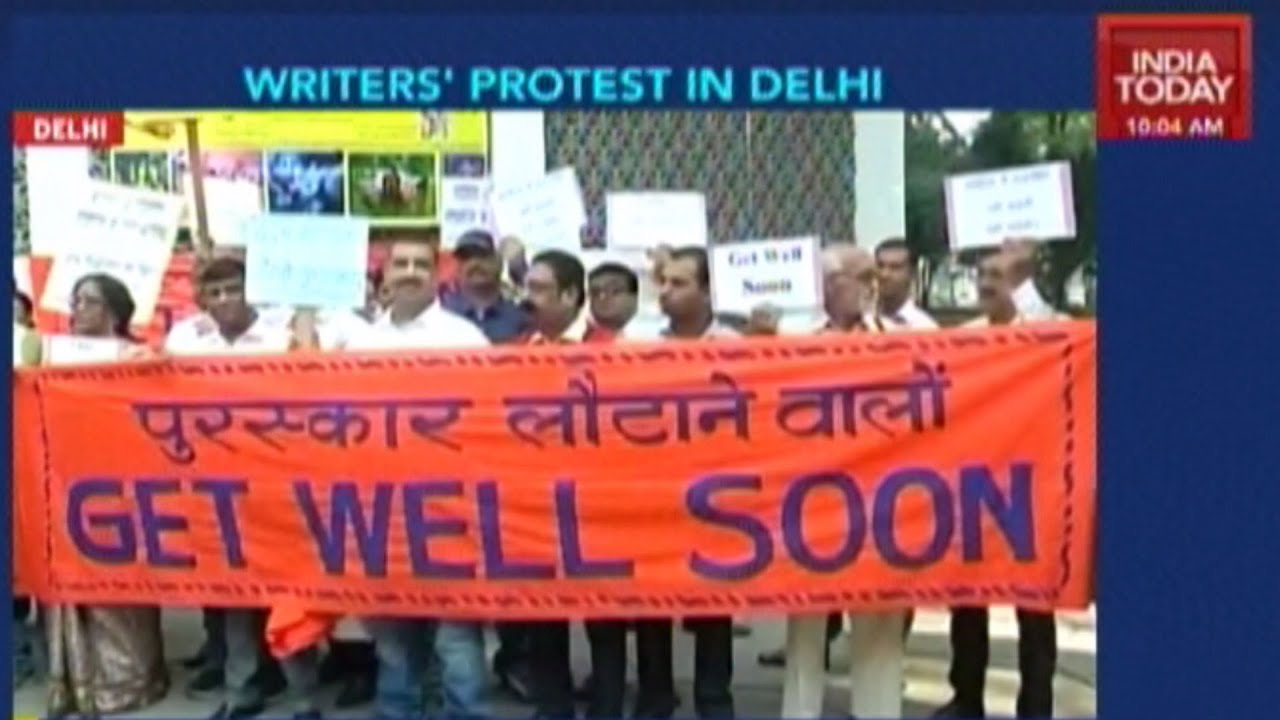 Writers Protest In Delhi Against Increasing Intolerance