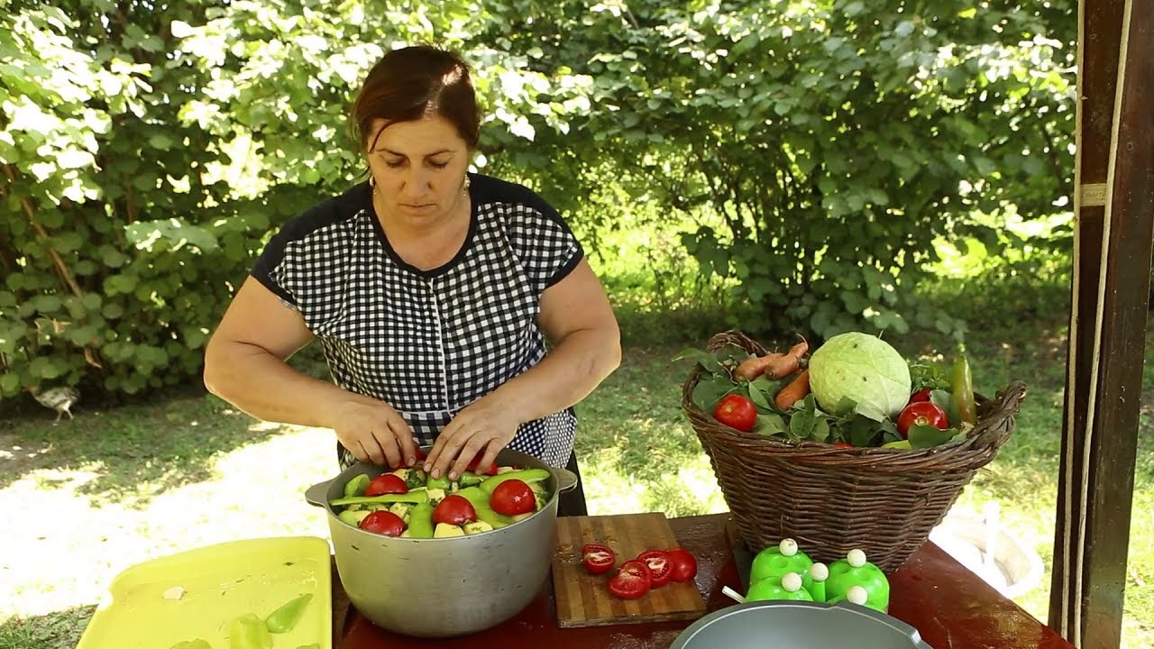 Готовим : Дымляма Узбекская в казане и Хрустящие Огурцы