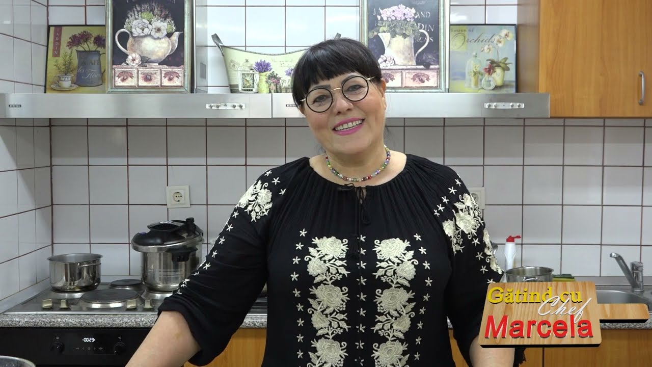 Ciorbă de varză | Orez negru şi aripioare | Plăcintă în două culori | Gătind cu chef Marcela