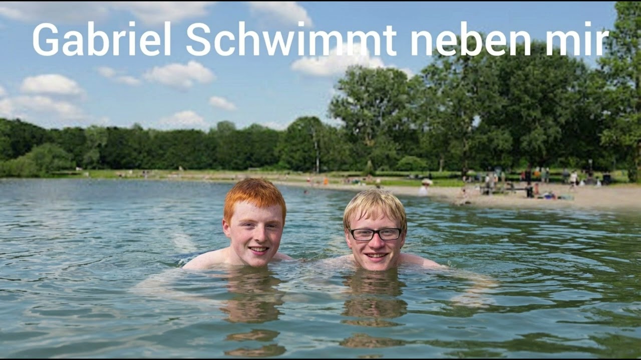 Gabriel Schwimmt Neben Mir 