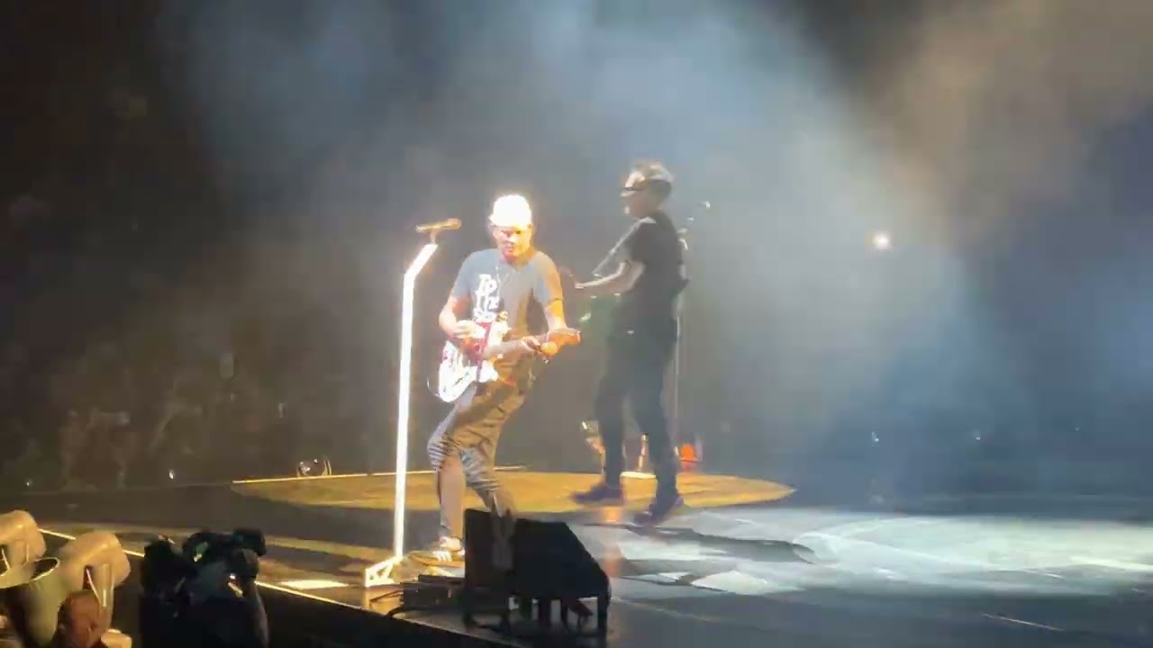 Blink-182 - Opening/Anthem Pt. 2 - Xcel Energy Center - May 4th, 2023 - 4K60