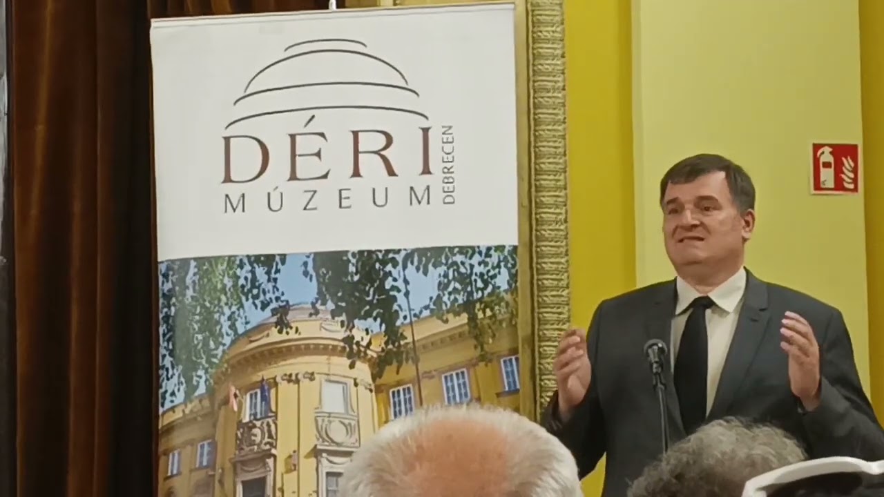 FELPERZSELT V&Aacute;ROS - Dr Kaiser Ferenc előad&aacute;sa Debrecen bomb&aacute;z&aacute;s&aacute;nak 80. &eacute;vfordul&oacute;j&aacute;n