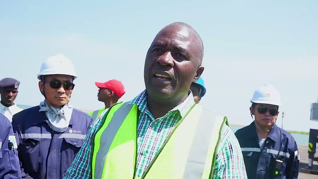 UJENZI MELI 4 ZA MIZIGO ULIPOFIKIA BANDARI YA KAREMA| MELI YA PILI MAKAA YA MAWE YAPAKIWA KAREMA