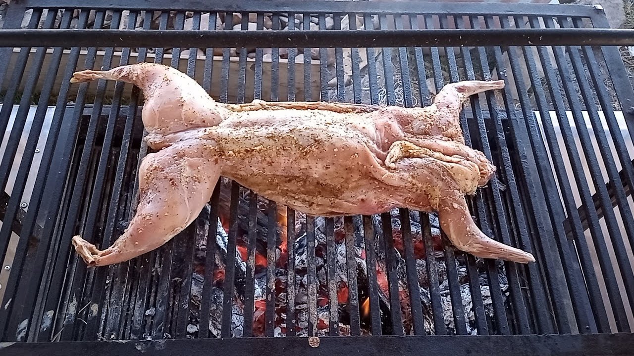 Conejo A La Leña