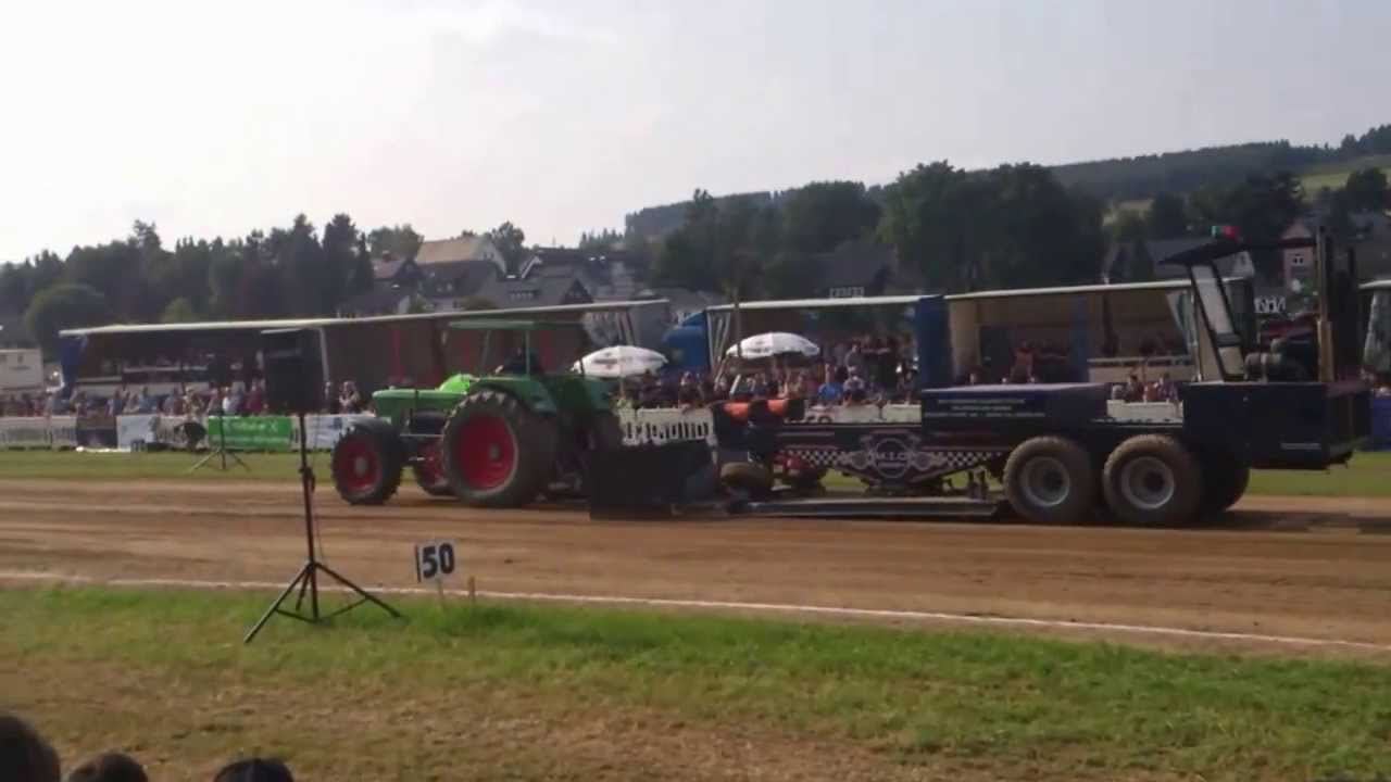 Deutz 10006 beim Tractorpulling Berghausen