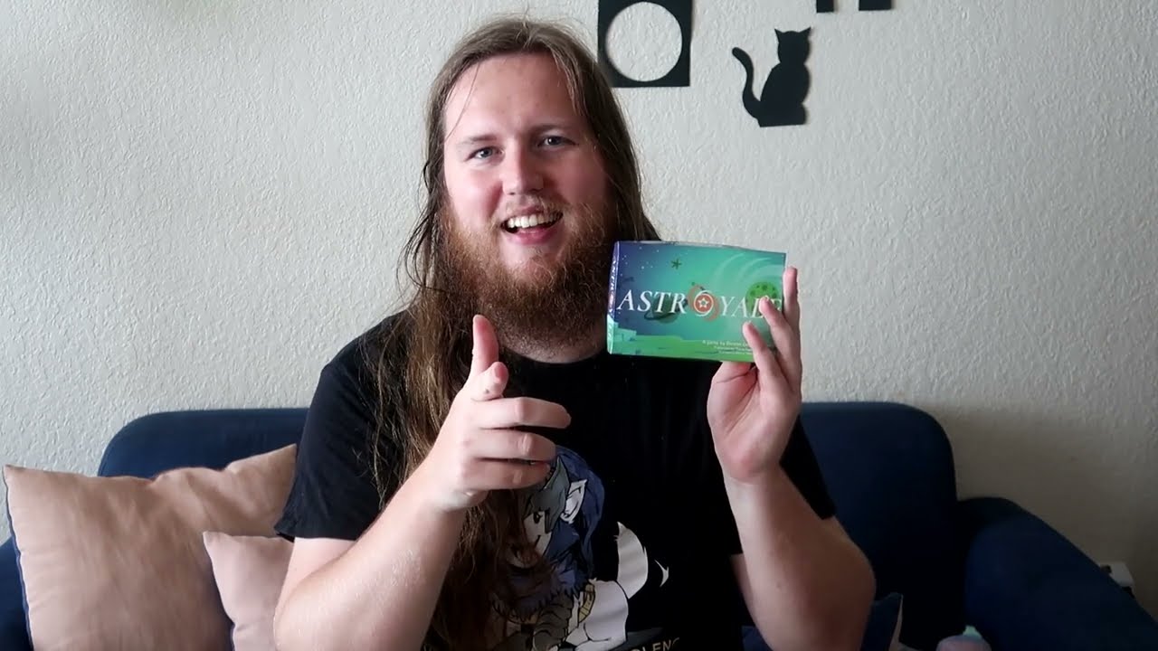 ASTROYALE! UNO meets Fortnite! (Or: I Made a Battle Royale Card Game You Can Buy Right Now)