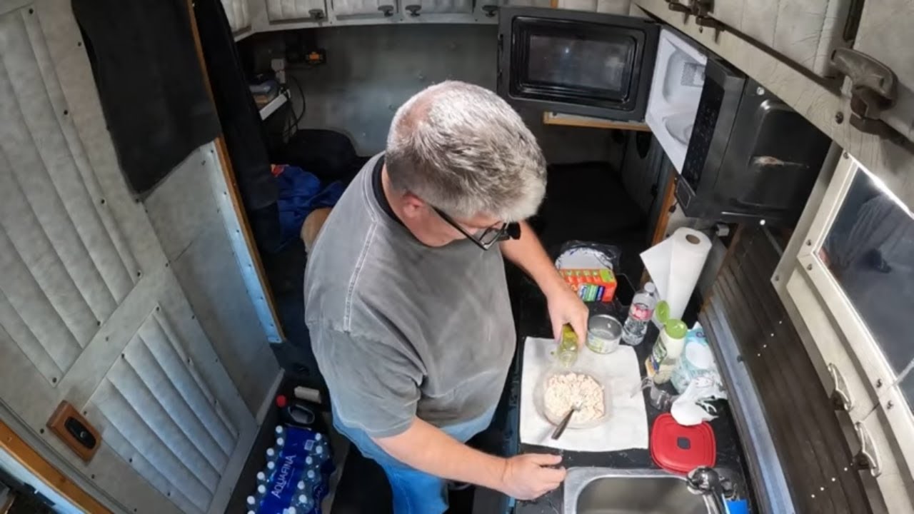 #737 Cooking in the Truck The Life of an Owner Operator Flatbed Truck Driver
