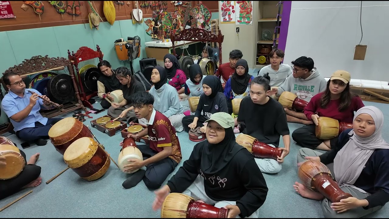 MUHAMMAD ARIQ HAIKAL BIN ABDUL RAHMAN (E20241033625) WAYANG KULIT LAGU HULUBALANG