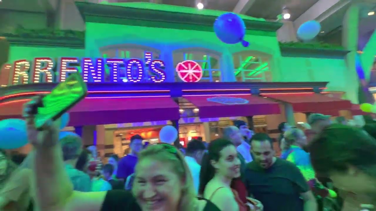 Jan 8, 2023 Orlando, FL. CMC 2024 - Wonder of the Seas - Welcome aboard balloon drop