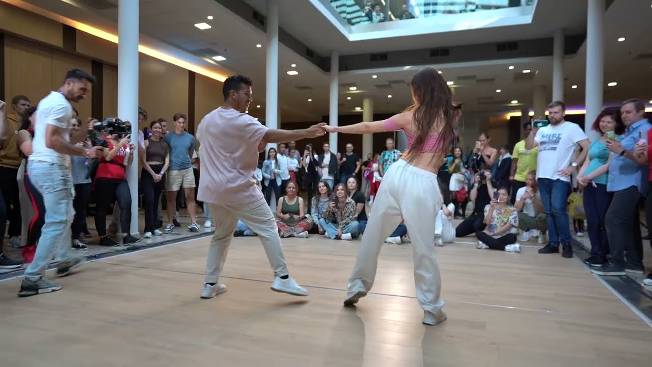 Infinity - Bachata Remix | Anastasia & Jovanny | Bachata Infinity Dance | DanceCasa Budapest 2025
