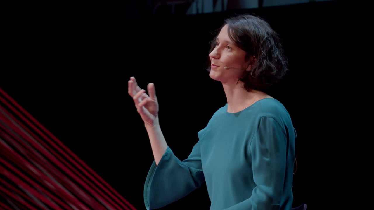 Nadie merece un dolor innecesario | Carola Pérez | TEDxMadrid
