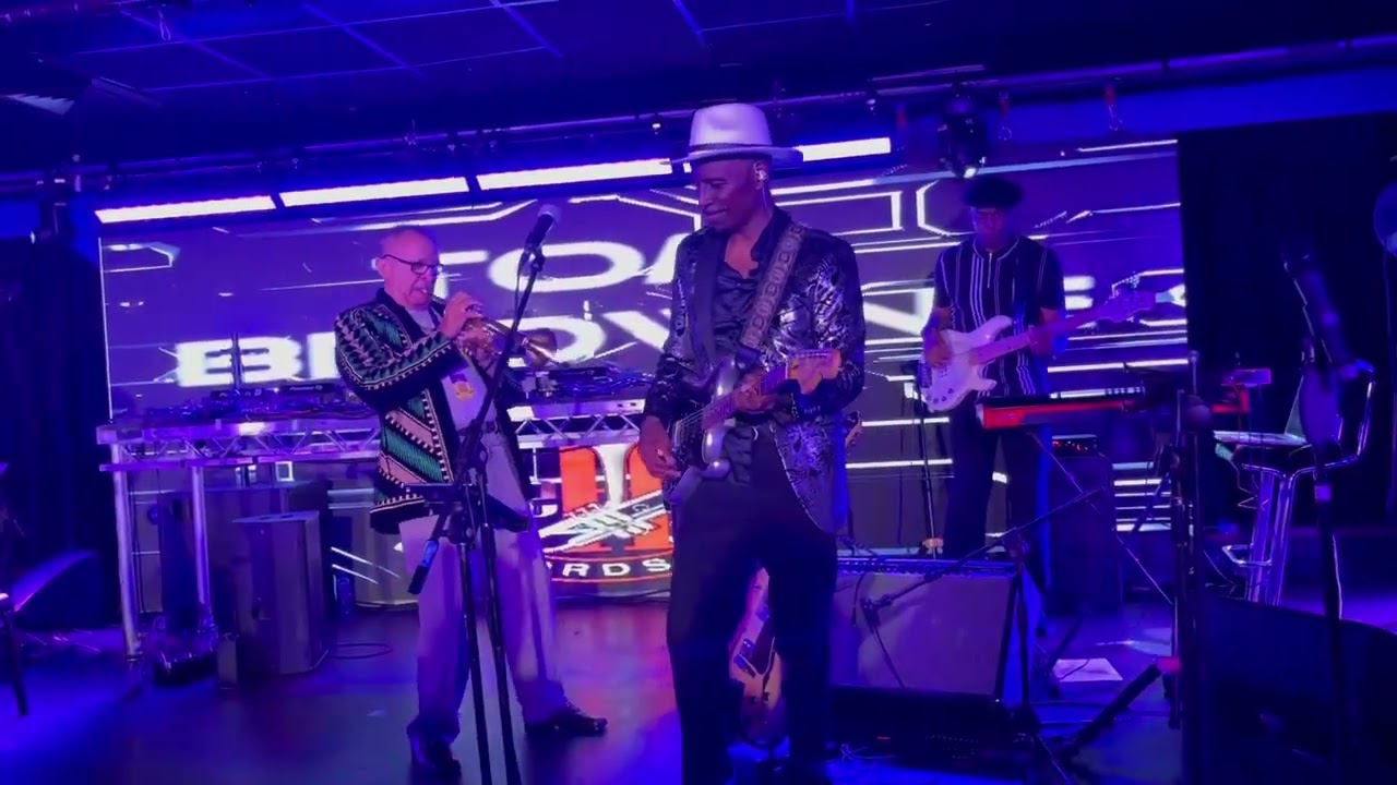 Tom Browne & Light Of The World live Great Yarmouth Soul Weekender 2024 Throw Down Thighs High