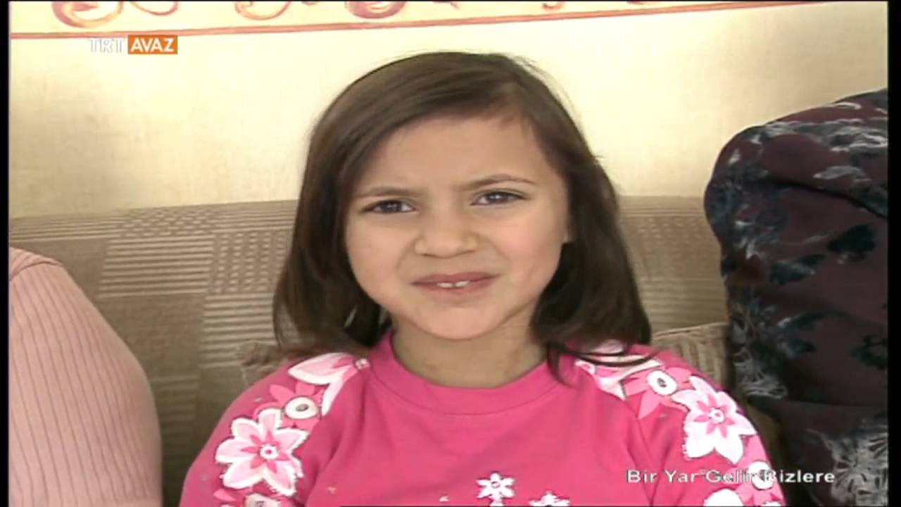 Şair Elmas Yıldırım'ın Ailesinin Hikayesi - Bir Yar Gelir Bizlere - TRT Avaz