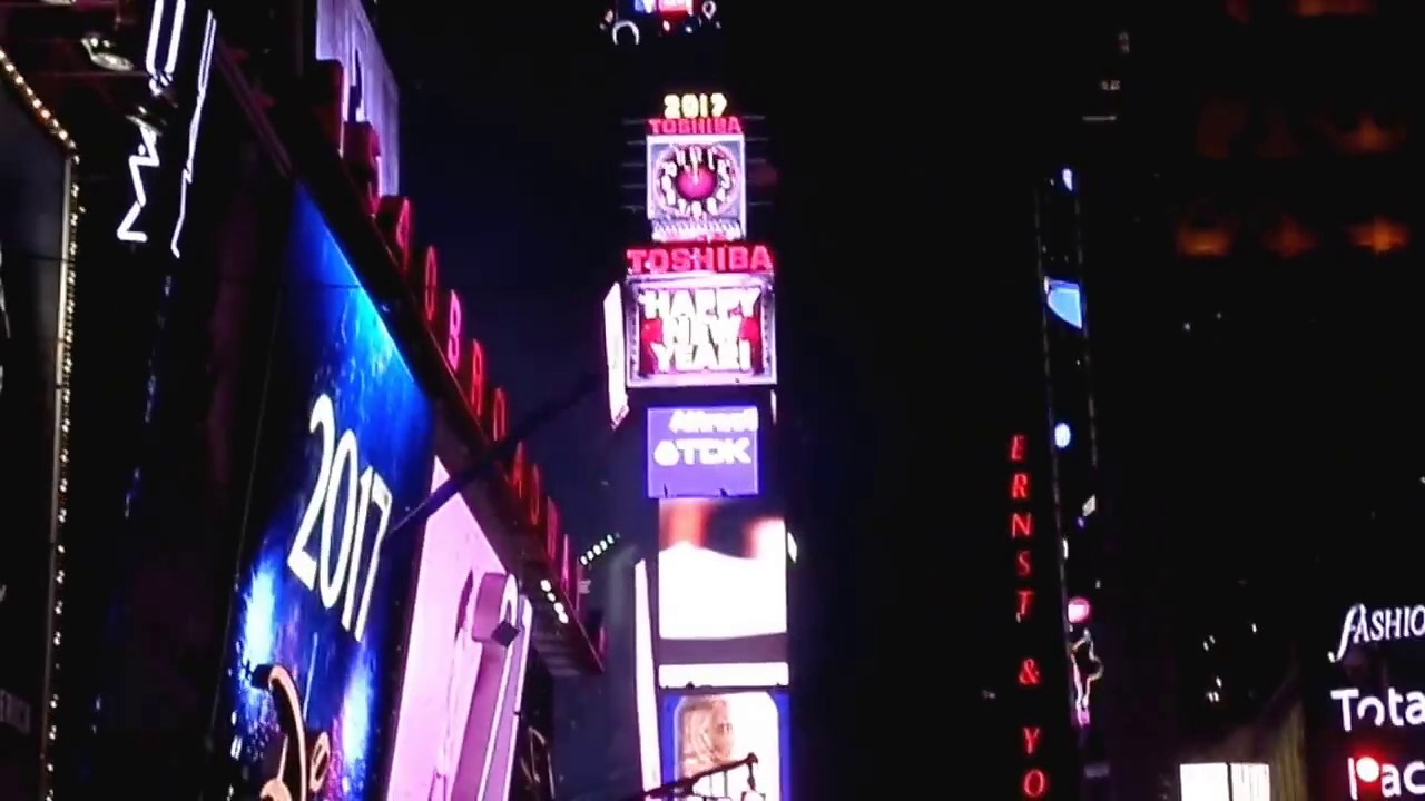 2017 Times Square New Year's Eve Ball Drop Countdown + Confetti Shower