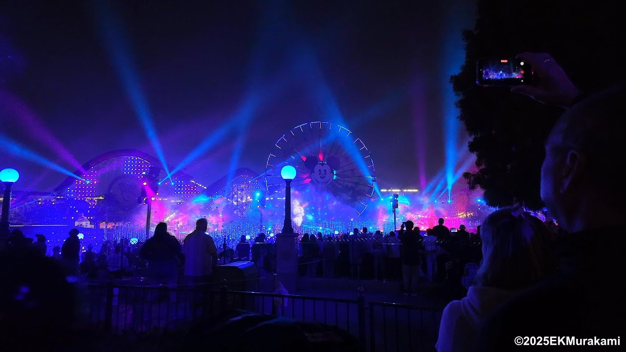 World of Color Happiness - Disney California Adventure - November 7, 2025