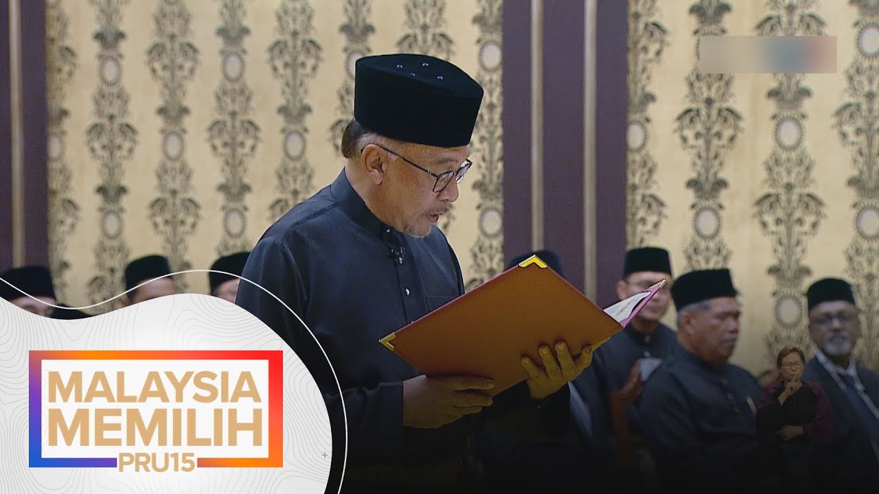 Anwar Ibrahim selesai angkat sumpah PM ke-10