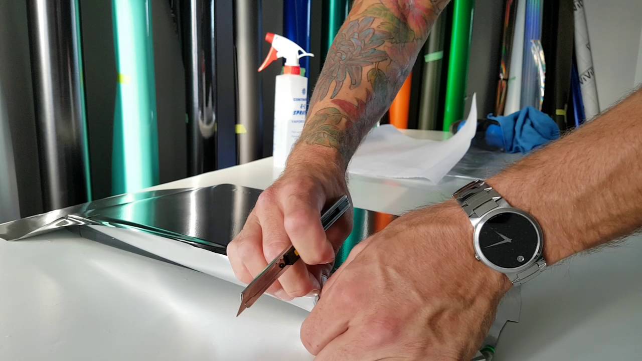 Professional. How to vinyl wrap laptop. Chrome vinyl wrap laptop. By @CKWRAPS www.ckwraps.ca