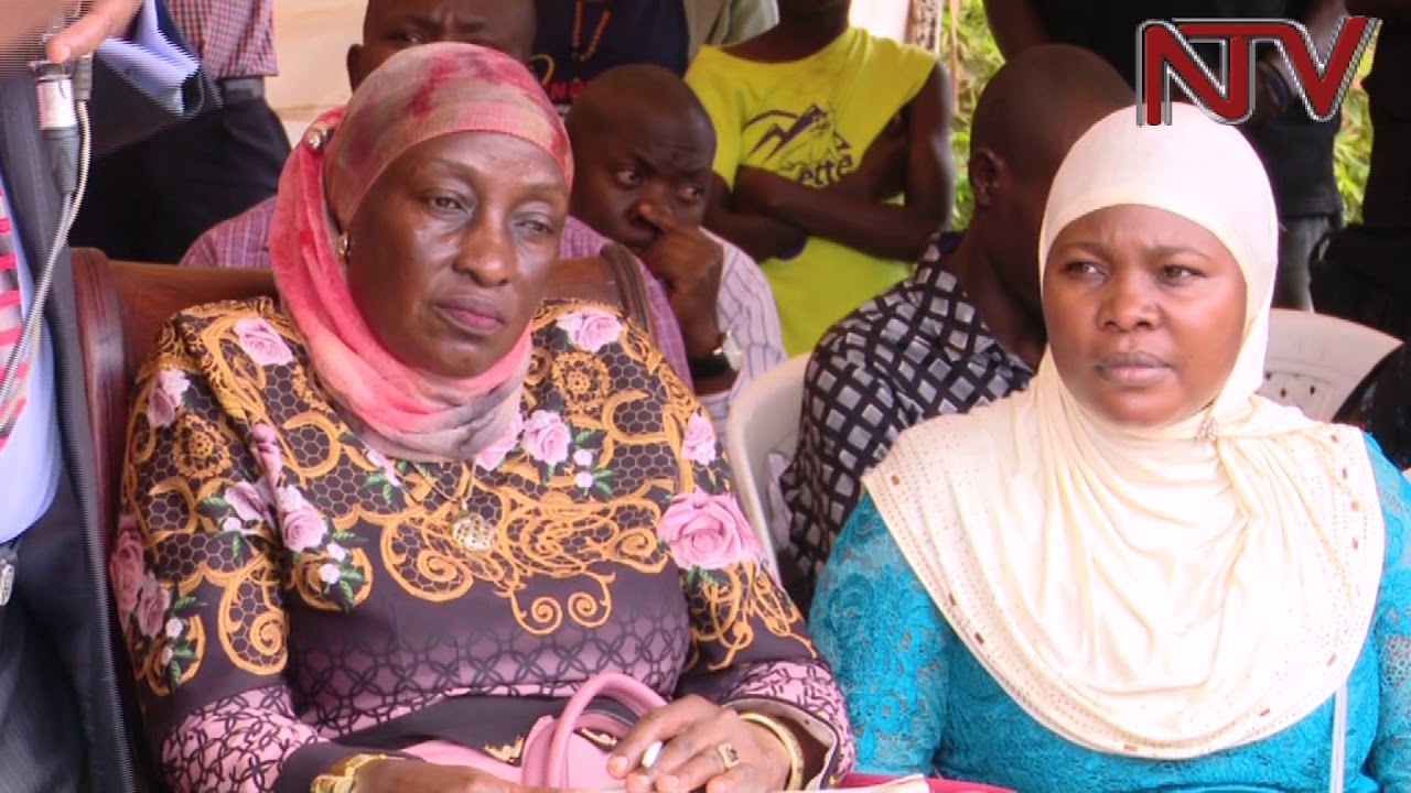 ENKAAYANA MU USAFI:  Lukwago ayanjulidde abasuubuzi akakiiko