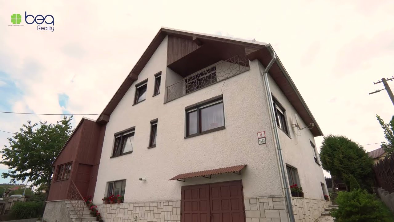 PREDANÝ: Rodinný dom so záhradou, garážou, ul. Pod vinicou, Levoča, prístup z dvoch ulíc