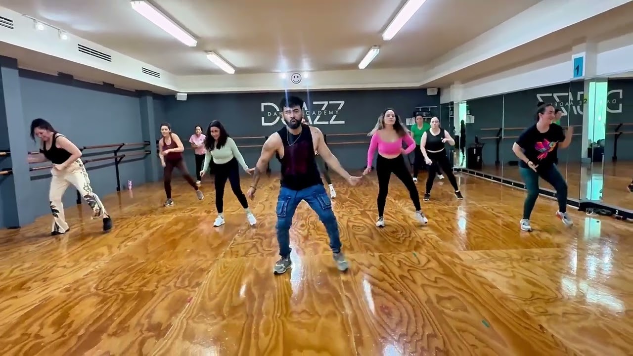 Sonriele Daddy Yankee /Ritmos Latinos “Gaspo Dance Fit”