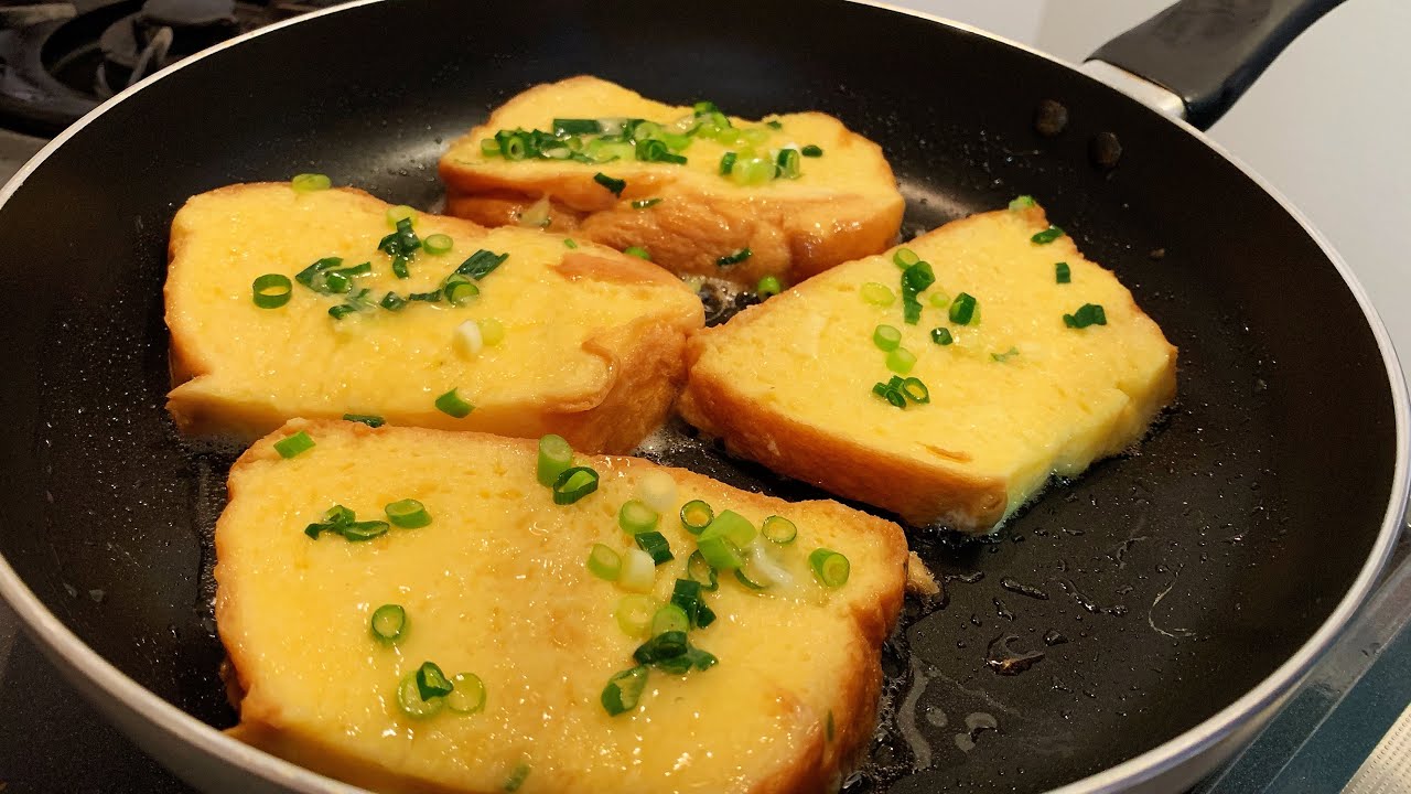 [French toast] 鸡蛋吐司法式吐司 | 10分钟香煎鸡蛋吐司加葱花当早餐最治愈 | 简单快手早餐 | VLOG#01
