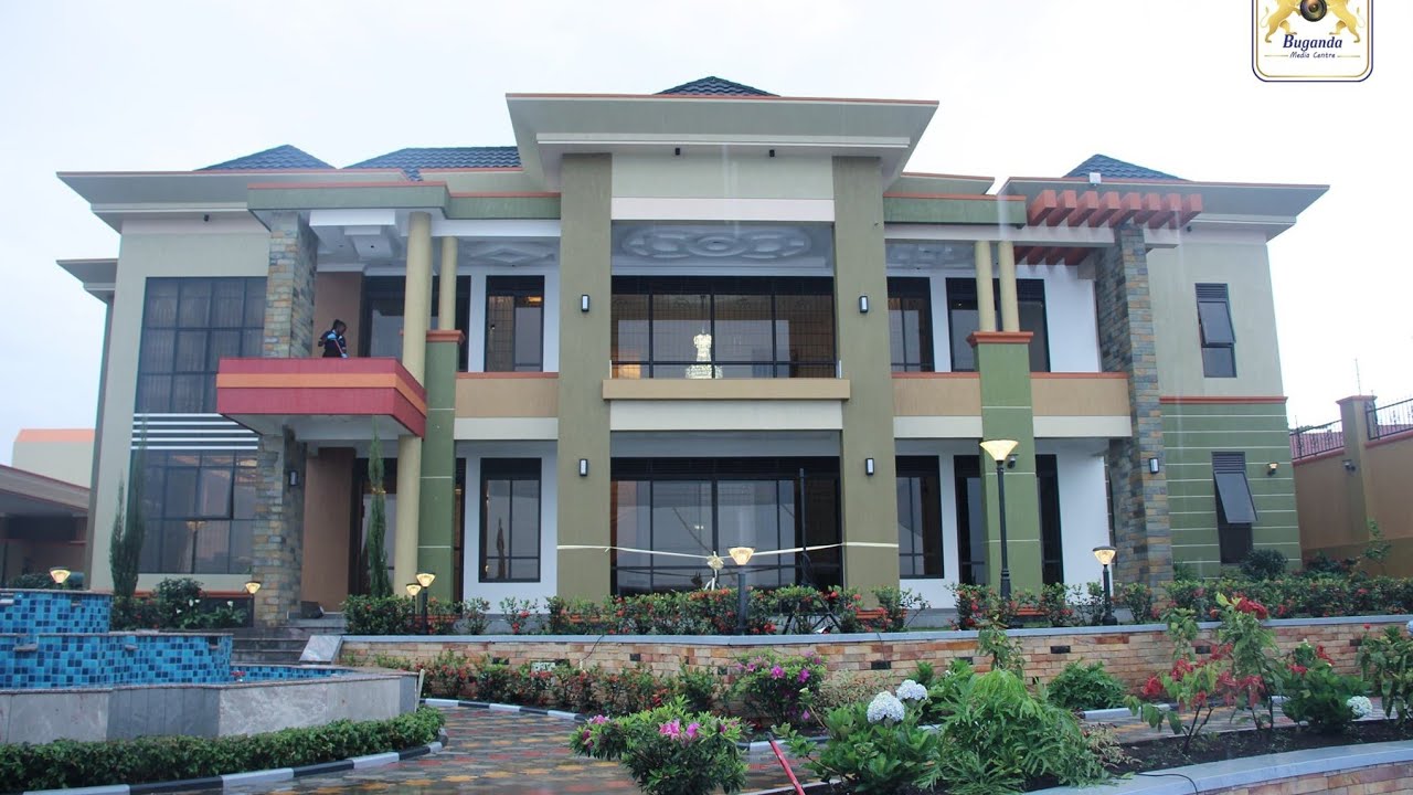 Katikkiro Yeetabye mu Kuggulawo Ennyumba ya Patrick Sserusa, Akubirizza Abavubuka Okukola Ennyo