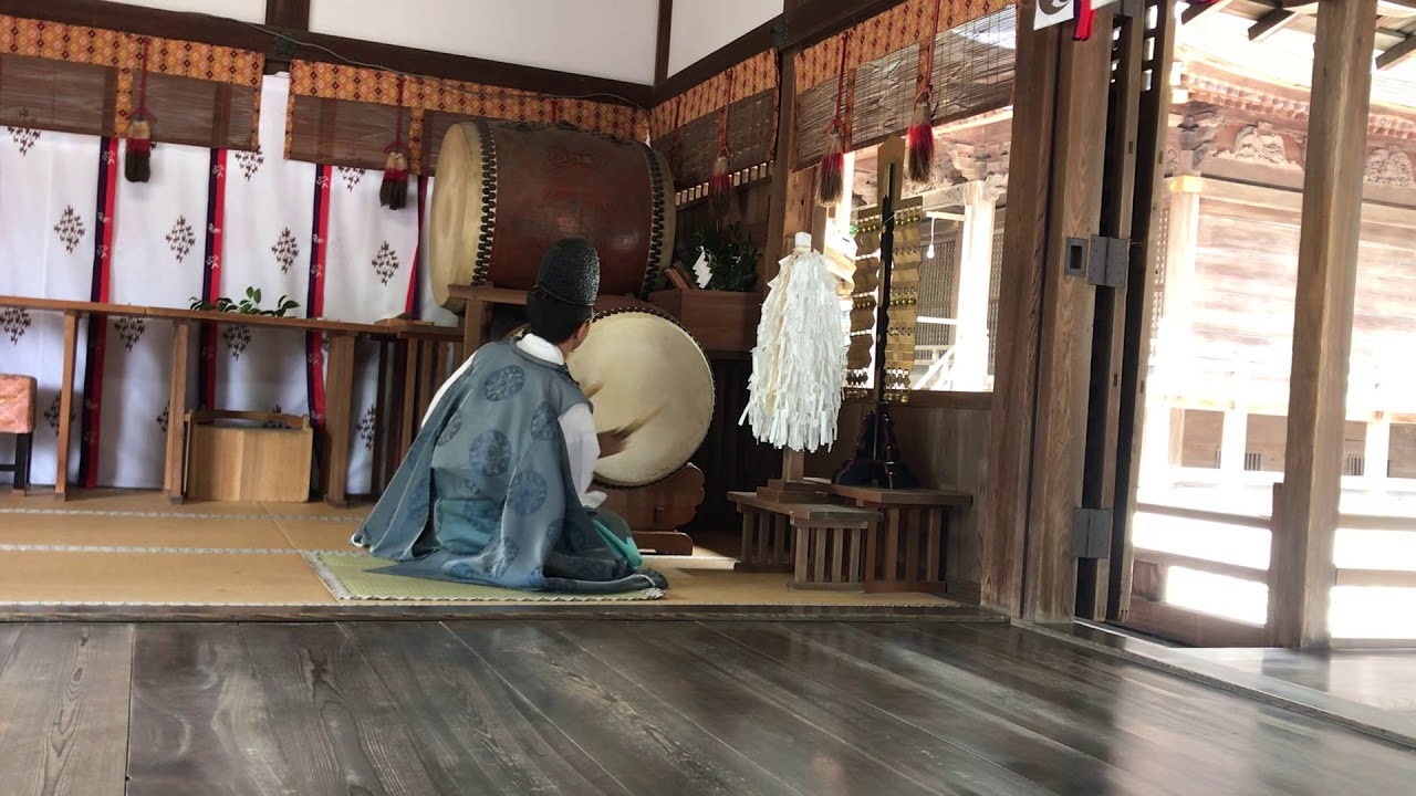 闘鶏神社　交通安全祈願