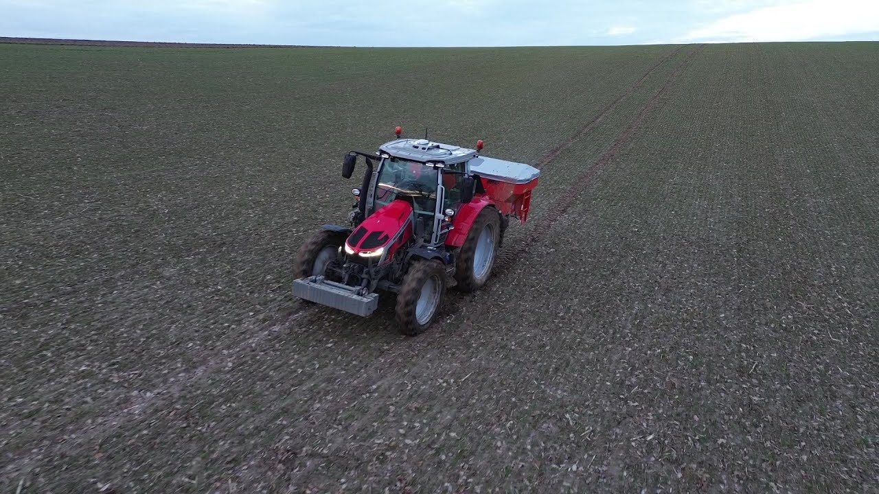 Rozpoczęcie sezonu 2024 Pierwszy wyjazd z azotem! Massey Ferguson 5S 125 i Rauch Axis 30.2 H EMC
