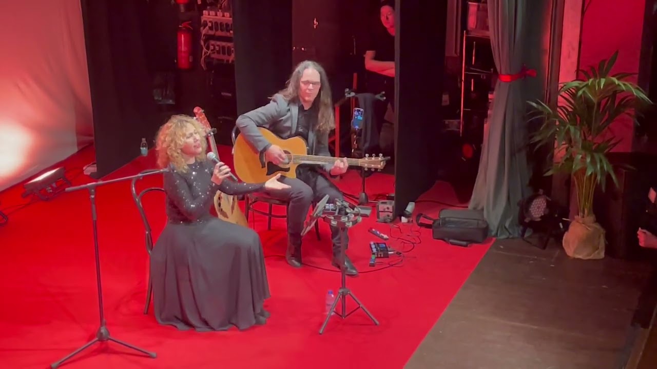 Vestida de nit de Sílvia Pérez Cruz per Delorean acústic (Àngels Anglada i Aram Pino)