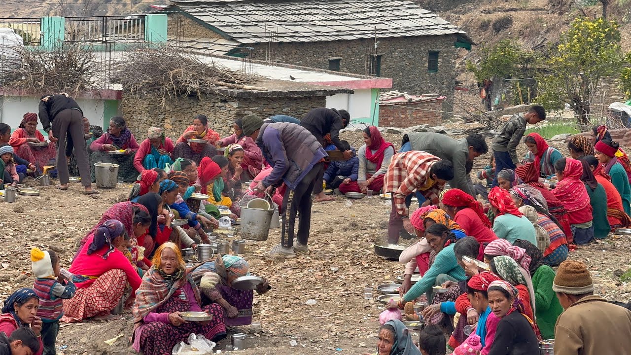 गाँव की संस्कृति और सभ्यता दिखिए ।