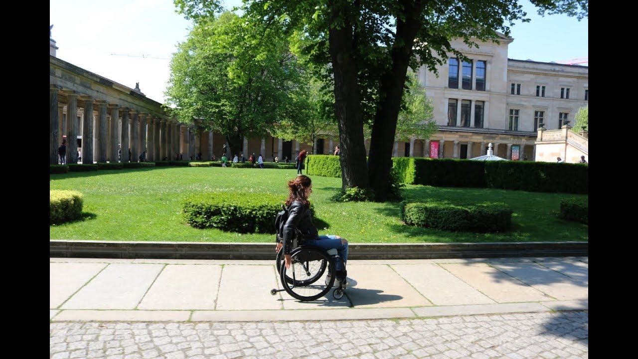 Voyager en fauteuil roulant à Berlin// Une ville accessible?