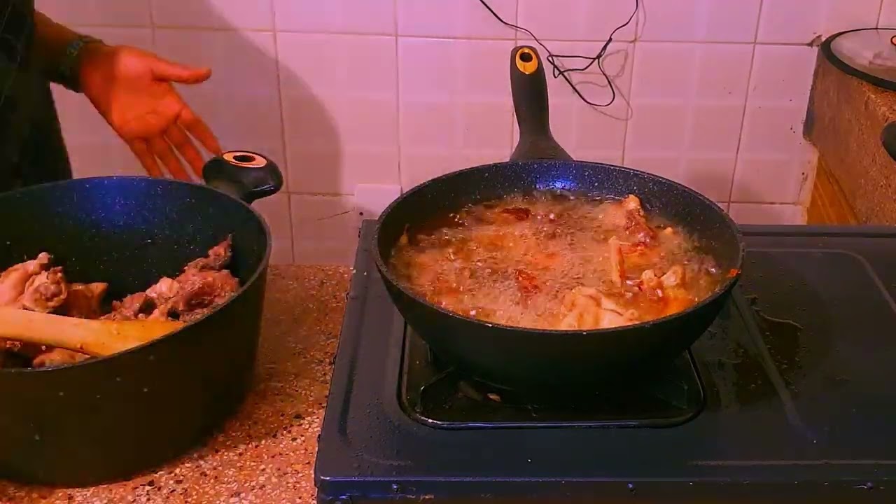 Cooking Nigerian stew in Kenya 🇰🇪 #nigerianstew #thebestnigerianstew #nopalmoil