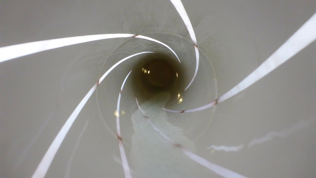 Black Hole Röhrenrutsche 