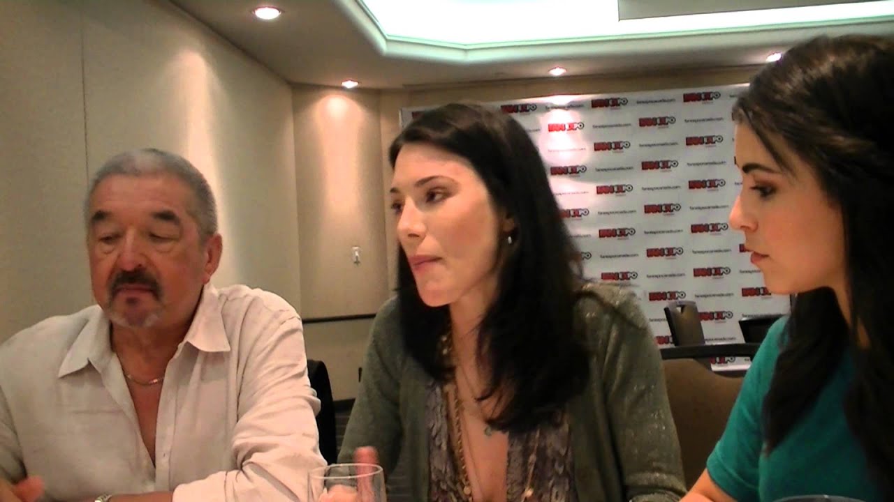 Graham Greene, Jaime Murray & Nicole Munoz Actors Defiance (Fan Expo Canada)