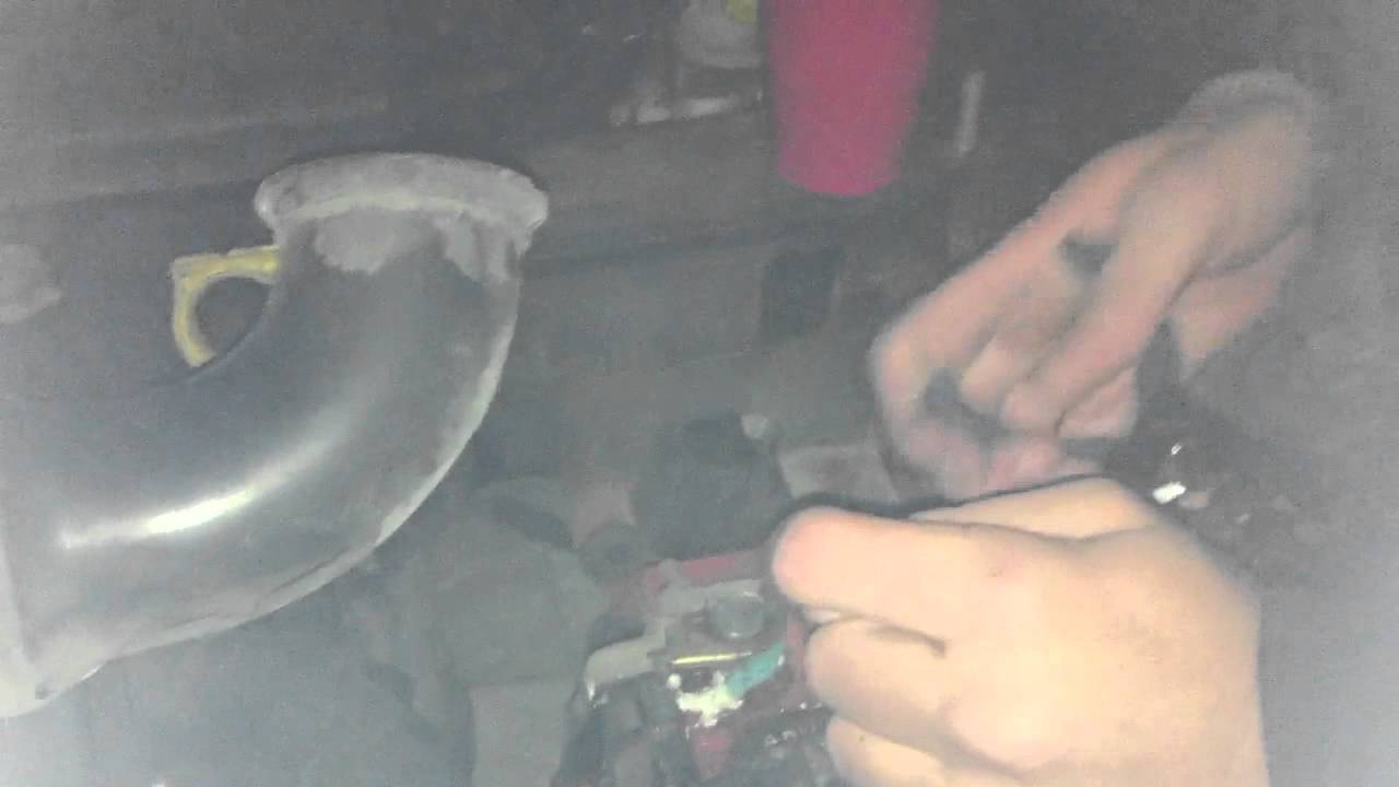 Piece of shit PT  cruiser Battery Replacement Part 1