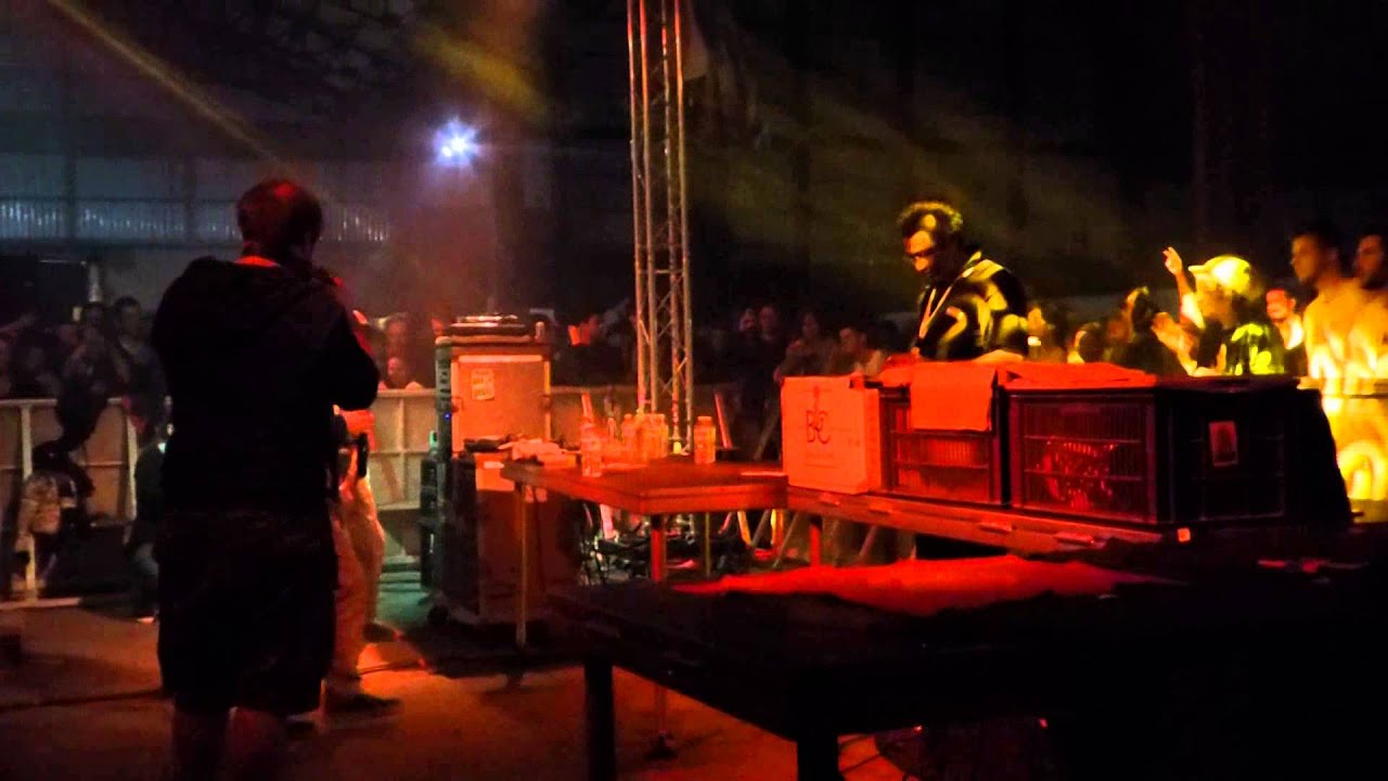Reggaebus 2014, Brussels, ABA SHANTI feat. Shandi-I