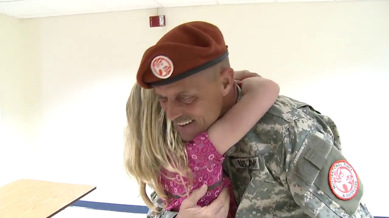 Soldier Surprises Son in School Lunchroom